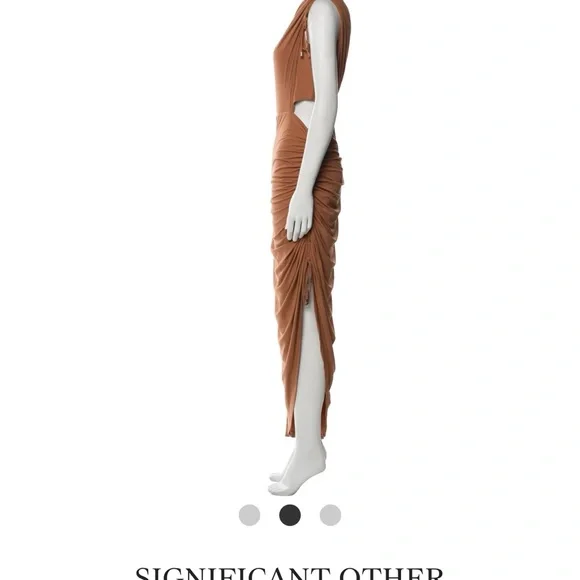 SIGNIFICANT OTHER - ONE SHOULDER MIDI DRESS - Picture 9 of 9
